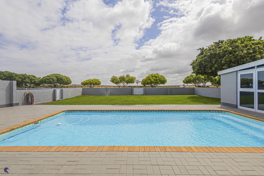 4 Bedroom Property for Sale in Long Acres Country Estate Western Cape